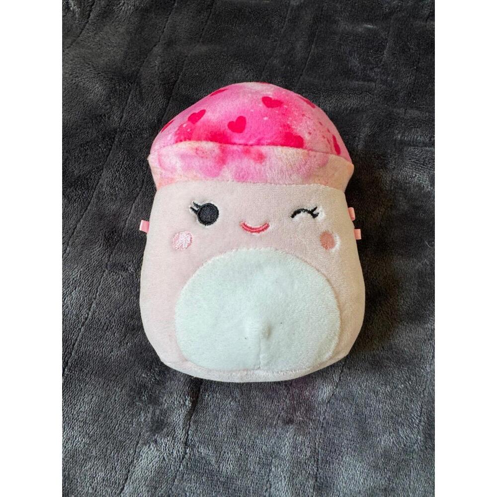 Squishmallow 5” Molly pink mushroom plush valentines
